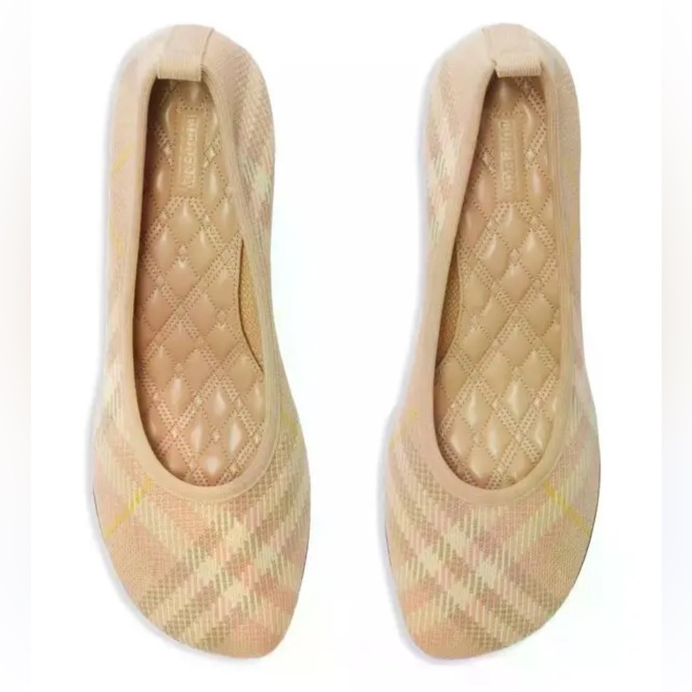 Burberry
Burberry Checked Slip-On Ballerina NWT SIZE 8.5